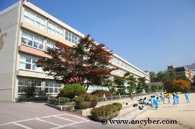 덕소중학교 이미지