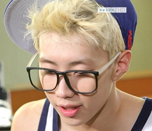 여자들에게 호불호가 심하게 갈리는 남자 패션.jpg | 인스티즈
