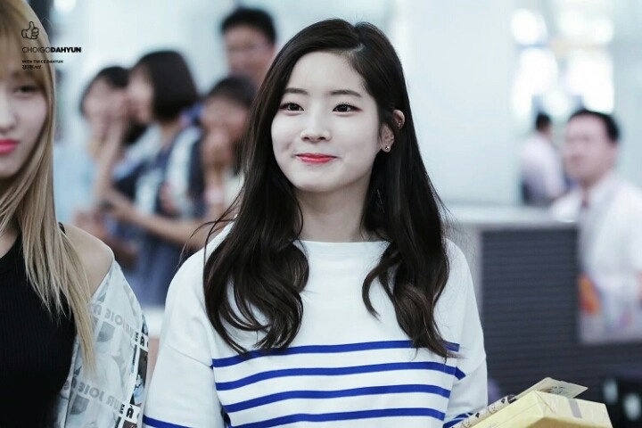 [트와이스] 하얗고 맑고 청량한 귀여운 다현이 | 인스티즈