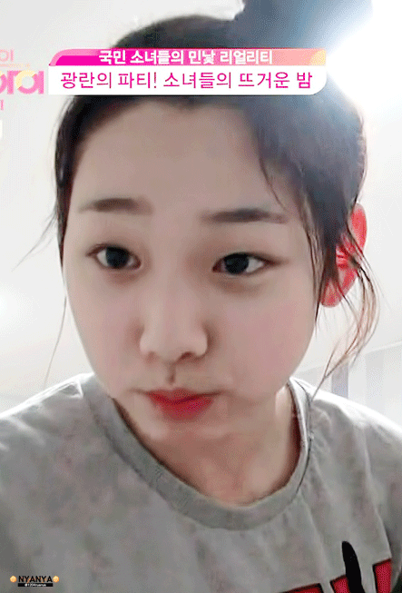 먹는모습도 귀여운 아기 | 인스티즈