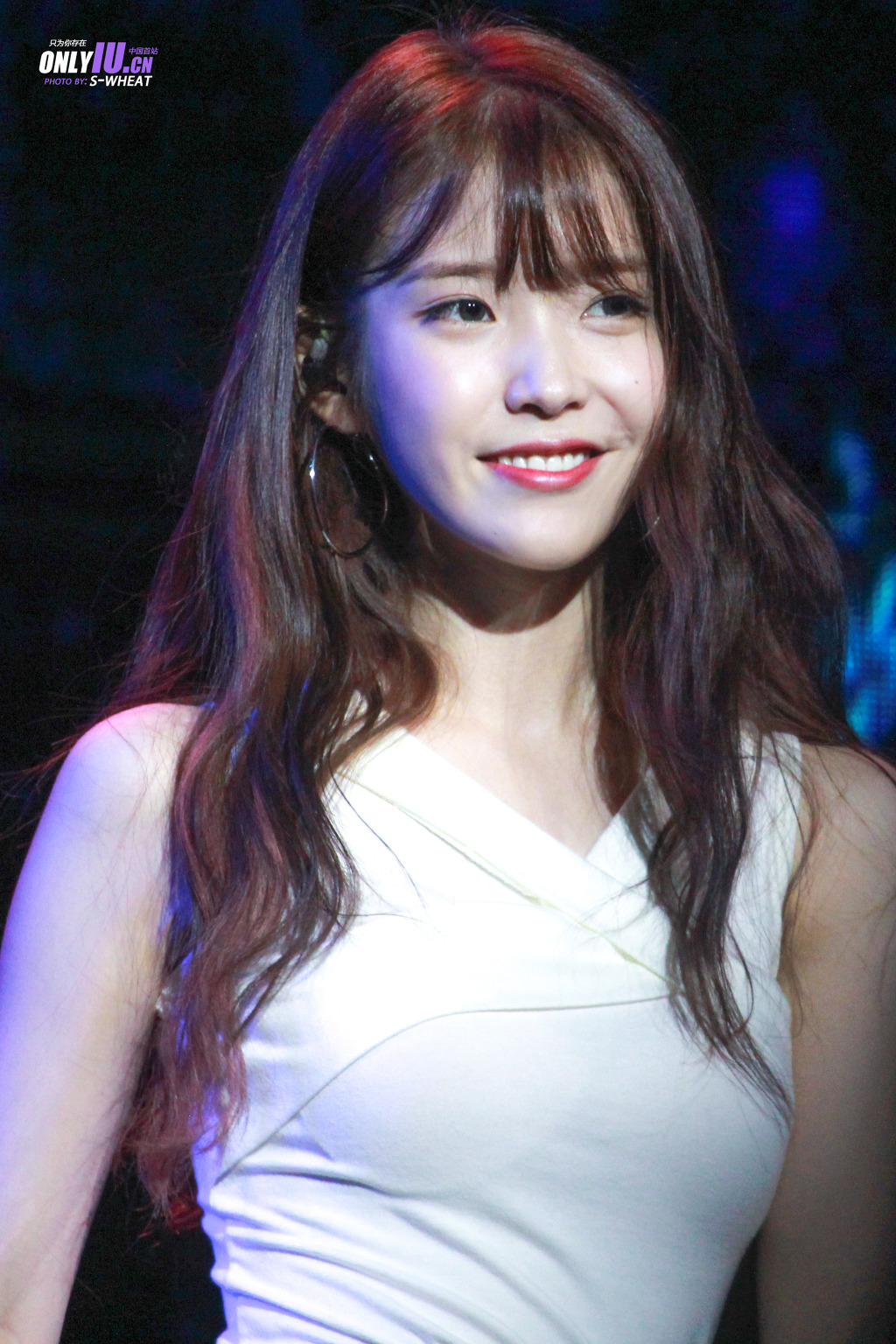 [16.08.27] 중국 팬미팅 아이유.jpg | 인스티즈