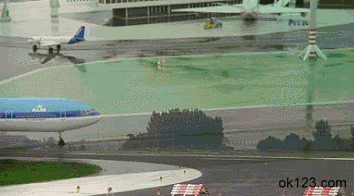 비행기 청소하는 법 gif | 인스티즈