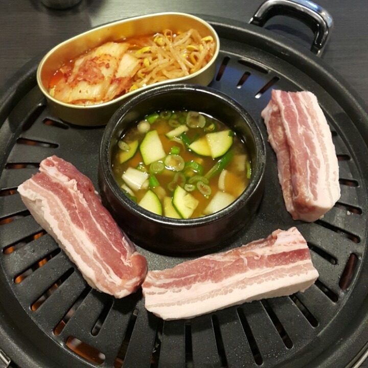 두툼 삼겹살 | 인스티즈