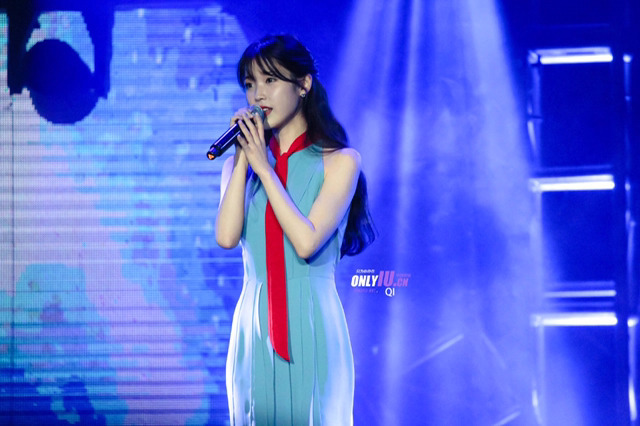 [16.07.16] 중국 팬미팅 아이유.jpg | 인스티즈