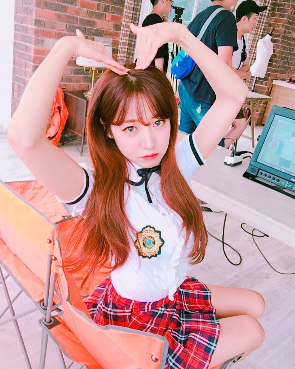 벌칙받는 에이핑크 하영이 | 인스티즈