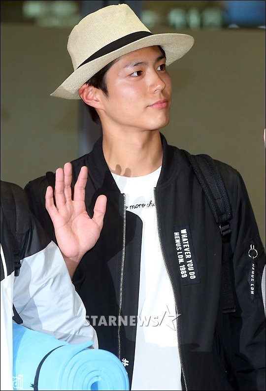 오늘자 박보검 인터뷰 사진.jpg | 인스티즈