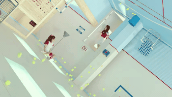 레드벨벳 러시안룰렛 뮤비와매우비슷하다는소리듣고 있는 아이오아이 신곡뮤비 .jpg | 인스티즈