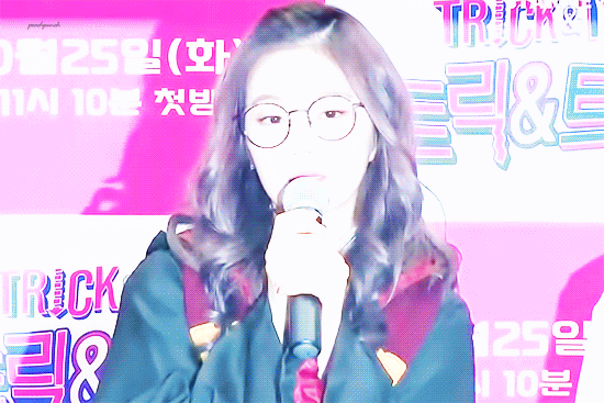 레드벨벳 아이린의 특이한 버릇.gif | 인스티즈