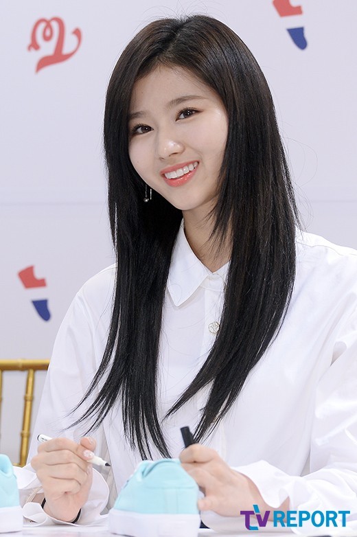 어제 스프리스 팬사인회한 트와이스 | 인스티즈