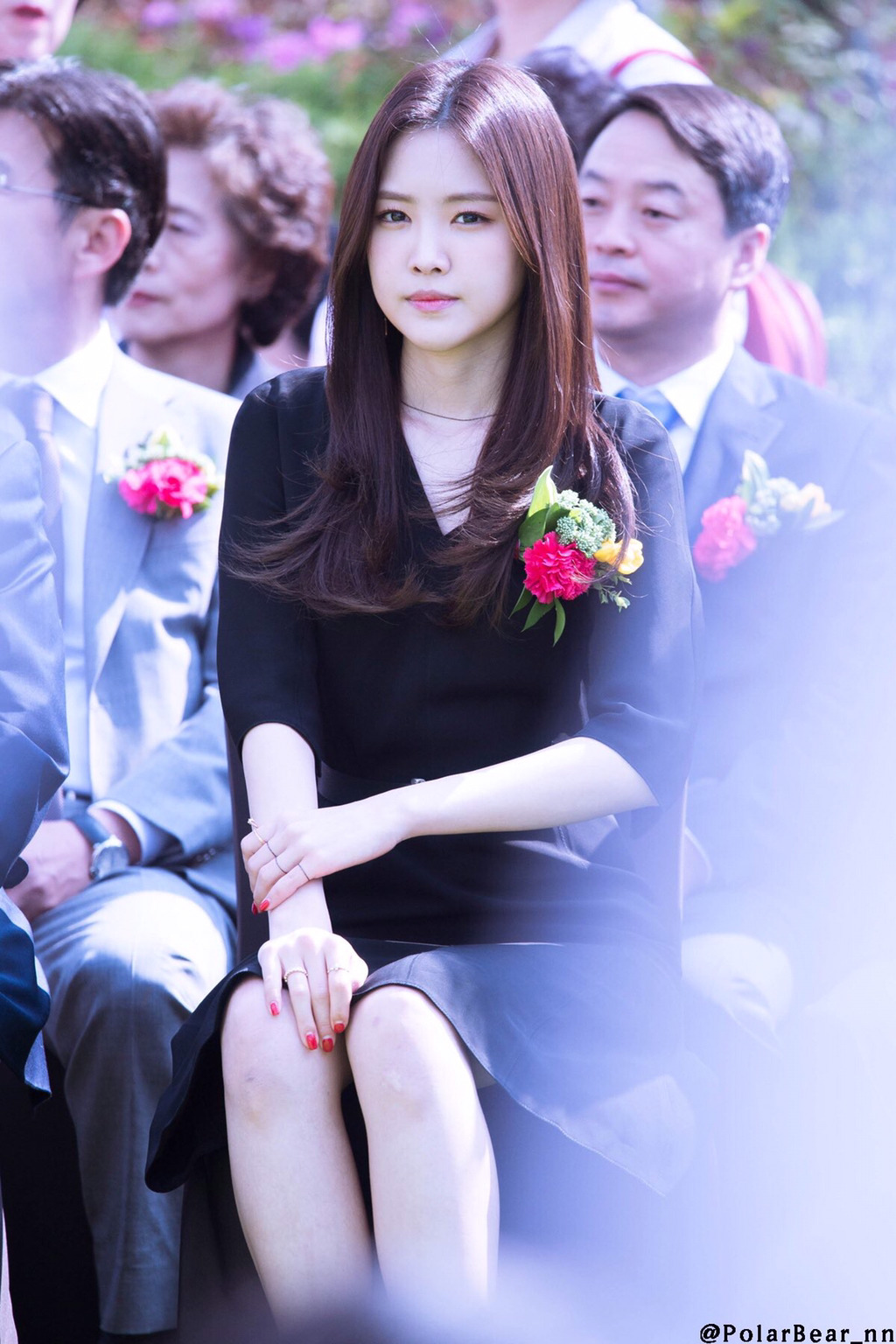오늘자 손나이쁜 손나으니 | 인스티즈