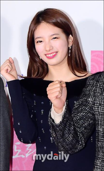 이상한 버릇을 가지고 있는 수지 | 인스티즈