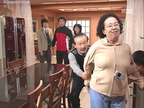 [거침없이하이킥] 장어 때문에 싸운 문희와 준하 ㅋㅋㅋㅋㅋ.jpg | 인스티즈