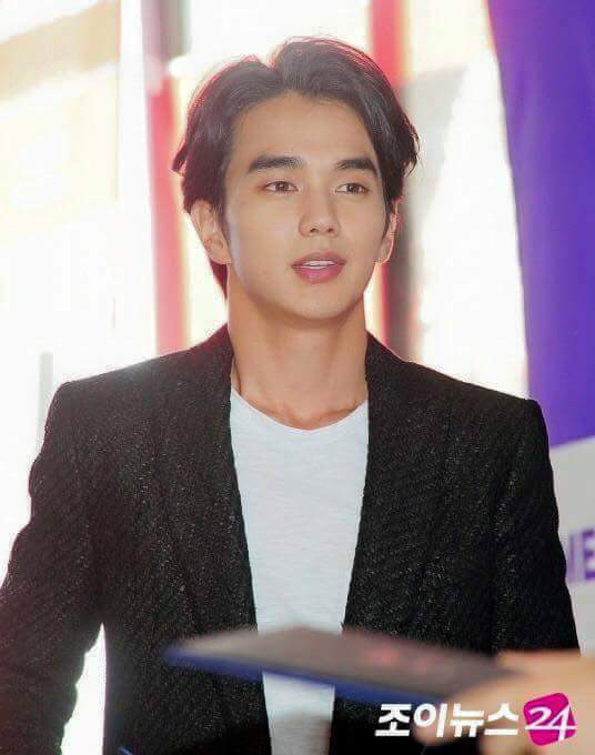 유승호 보자마자 도전해보고 싶은 헤어스타일 | 인스티즈