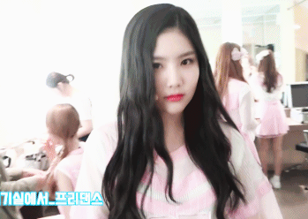사람들을 즐겁게 해주는 걸 좋아하는 여자 아이돌.gif | 인스티즈