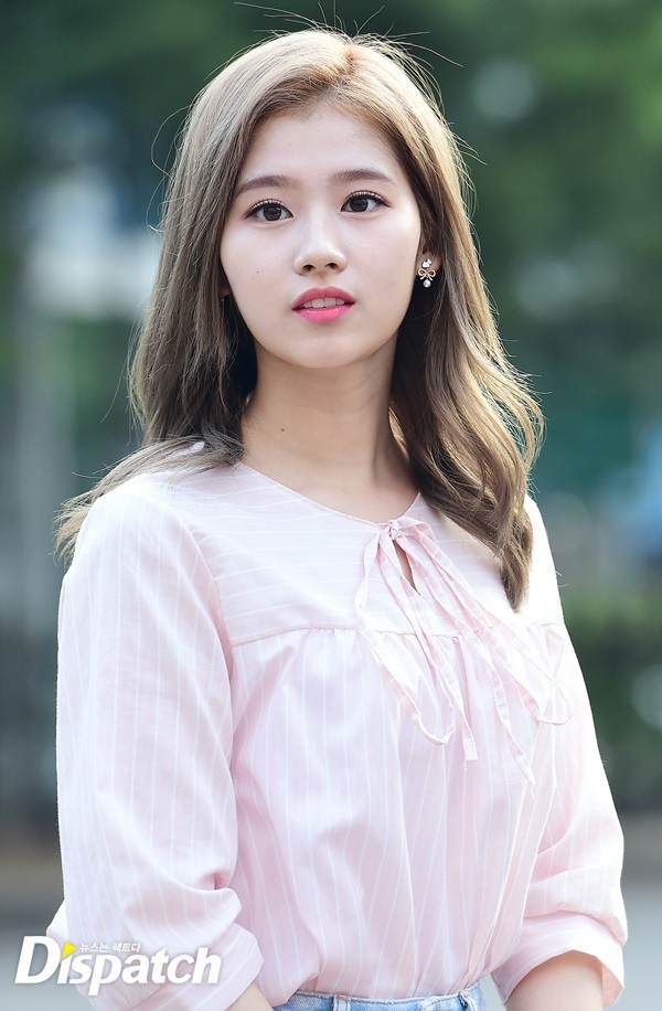 트와이스 사나 뮤직뱅크 출근길 기사사진 모음 | 인스티즈