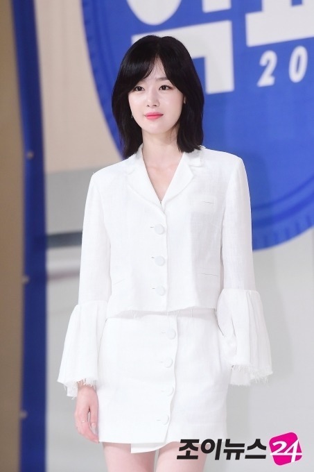 보면 볼수록 섬뜩한 오늘자 한선화.jpg | 인스티즈