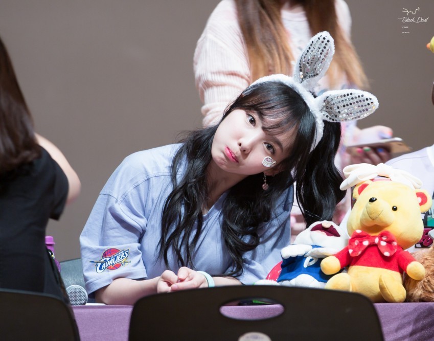 [트와이스] 서열9위 토끼언니 맏내 나연 짤들.jpg | 인스티즈