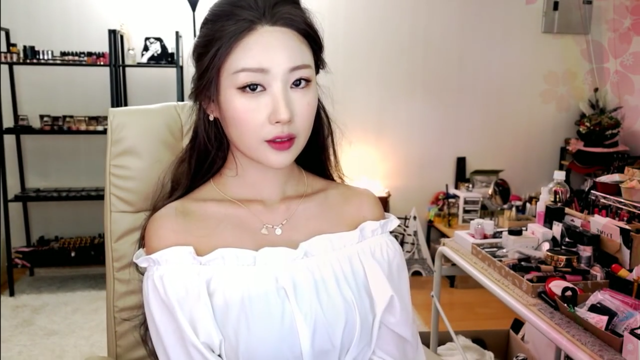 뷰티유투버 이사배 연예인 커버 메이크업 모음 | 인스티즈