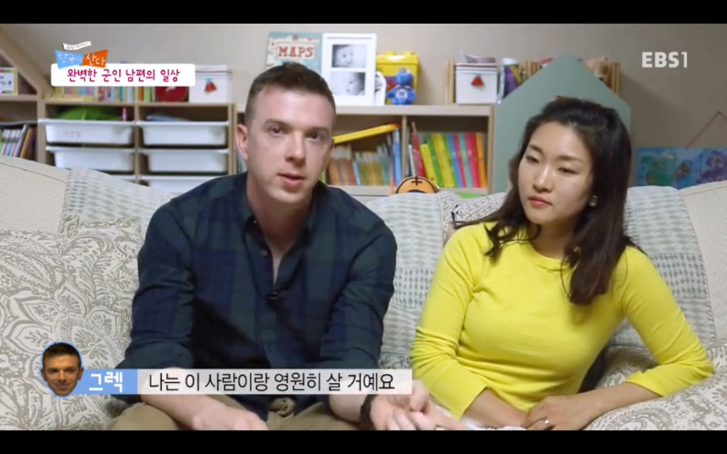 서양남자들은 군대를 안가서 위계질서를 모르니까 여자처럼 살림하는거야 | 인스티즈