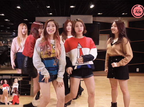 [트와이스] 미나토자키 사나 .gif | 인스티즈