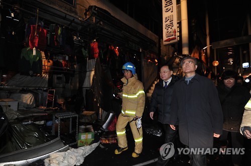 오늘 대구 서문시장 화재 현장 찾은 문재인.jpg | 인스티즈