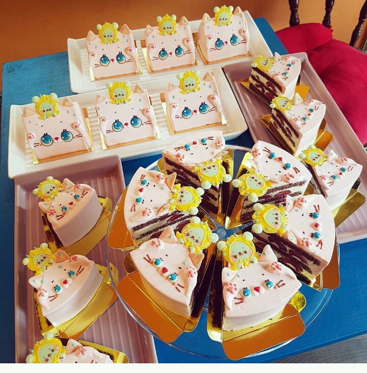 한 카페의 크리스마스 음료.jpg | 인스티즈