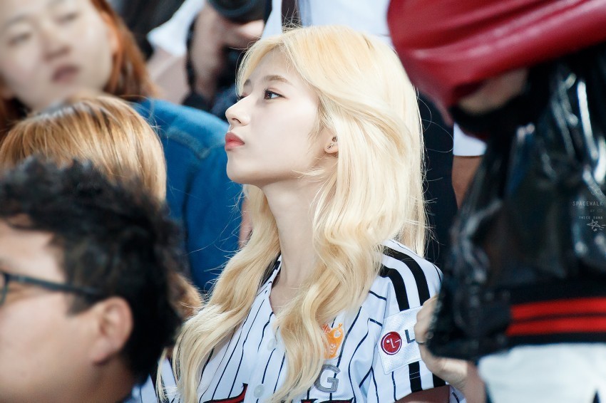 사나는 천사나인가요.gif | 인스티즈