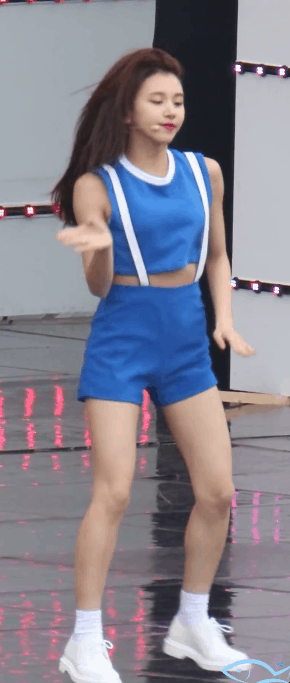 [트와이스] 채영 TT무대 움짤폭탄 | 인스티즈