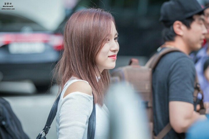 트와이스 미나 유스케 출근길 분위기... | 인스티즈