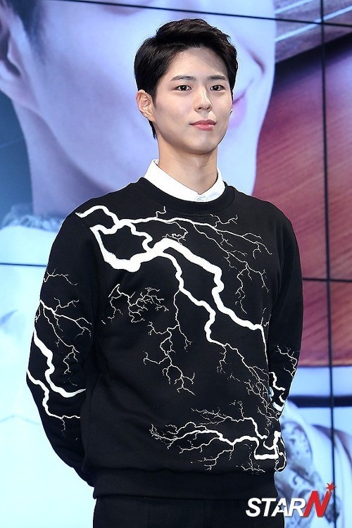 같은옷 입은 박보검 서강준.jpg | 인스티즈