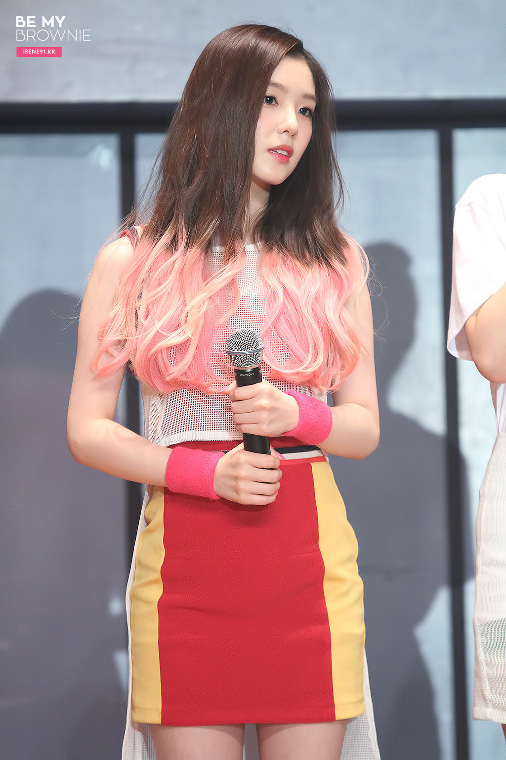 분홍 머리 아이린.gif | 인스티즈