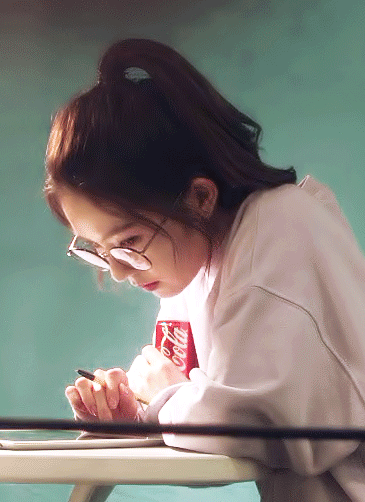 자본주의에 또다시 굴복한 아이린 ㅠ ㅠ | 인스티즈