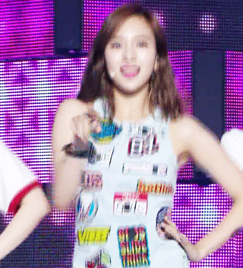 [트와이스] 미모 포텐 제대로 터진 묘이 미나 최근 무대 움짤.gif | 인스티즈