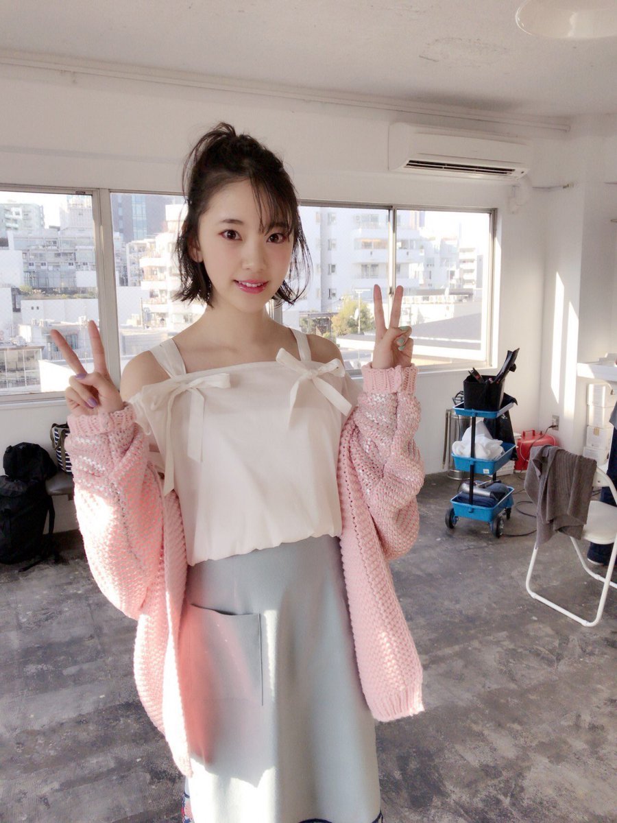 속쌍의 큰눈을 가진 귀여운 일본여자아이돌 | 인스티즈