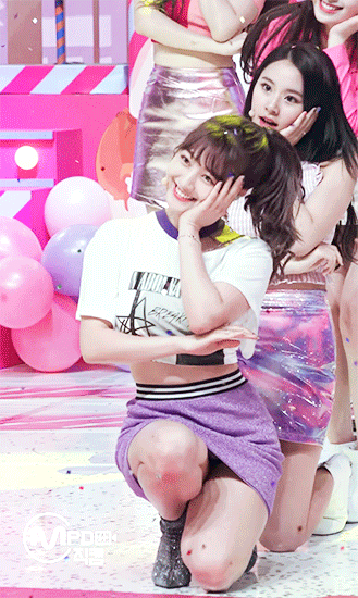 트와이스 지효 - 사나 - 나연 - 쯔위 엔딩 원샷. gif | 인스티즈