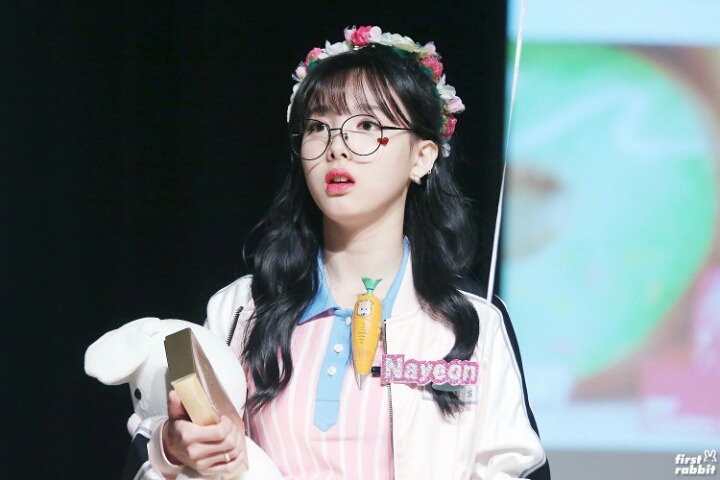 트와이스 팬들의 최대 난제.......jpgif | 인스티즈