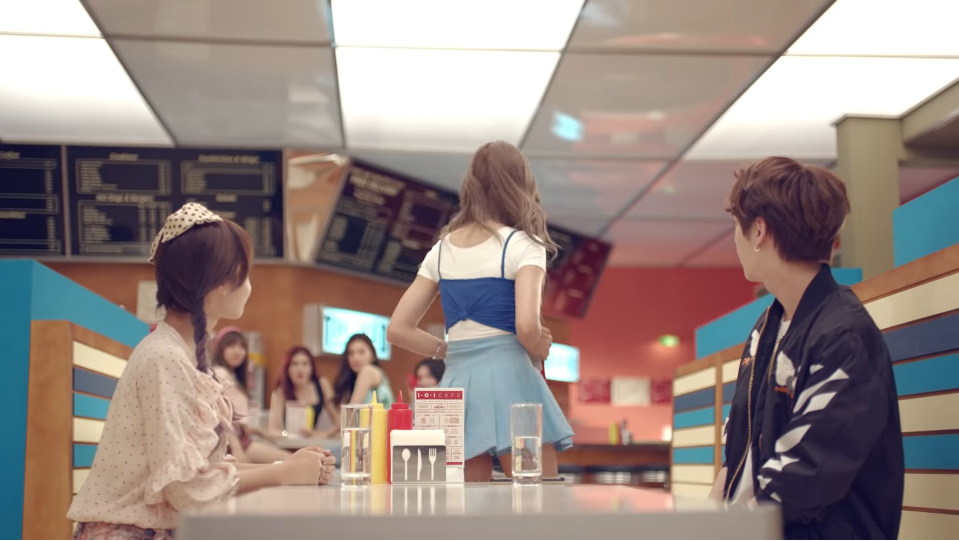 캡쳐만 보고 아이돌 MV 맞추기.jpg (여자아이돌) (난이도 하~중) | 인스티즈