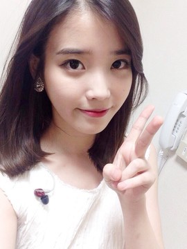 아이유 | 인스티즈