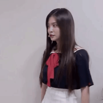 프로미스나인 나경한테 털리는 하영.gif | 인스티즈