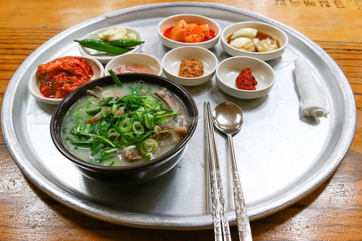 하루종일 안 먹고 한끼 선택해야 한다면 국밥 vs 햄버거 | 인스티즈