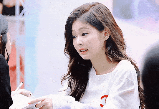 왜 맨날 똑같은 티만 입어요?.GIF | 인스티즈