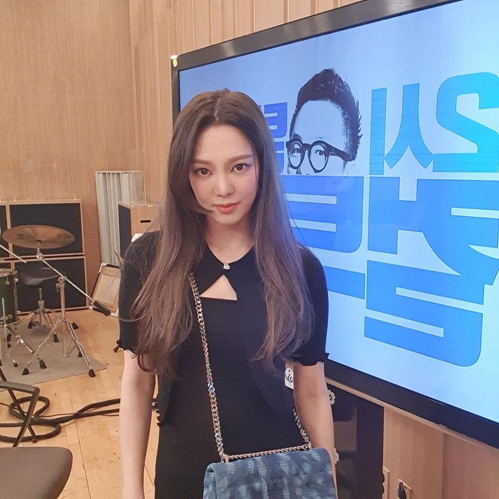 99477B355F22DF4E29C73A