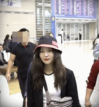 오후에 입국한 레드벨벳 gif | 인스티즈