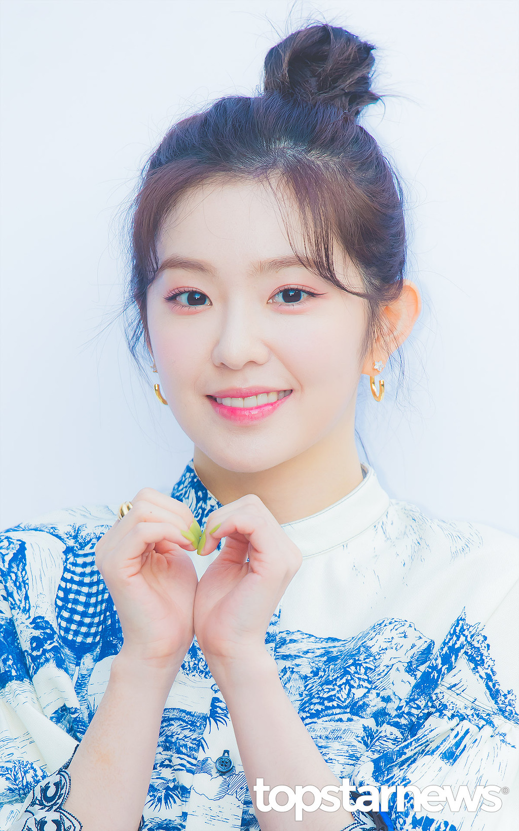 오늘자 똥머리 아이린.jpgif | 인스티즈