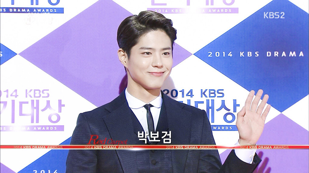 남배우치고 다양한 코디 시도하는 박보검 스타일리스트.jpg | 인스티즈