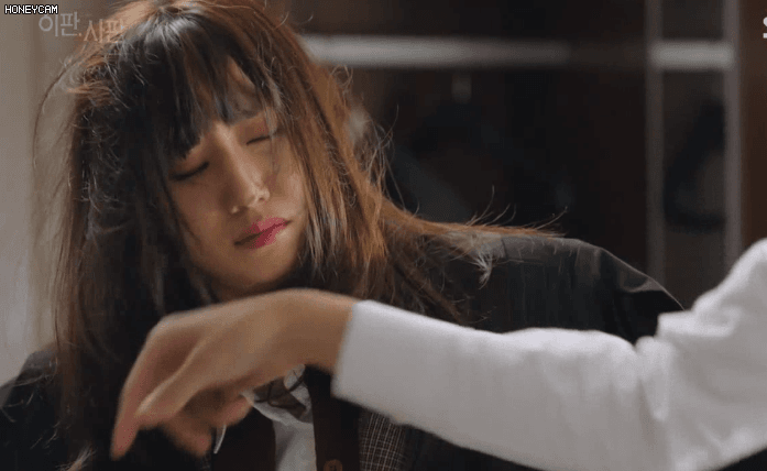안흔한 판사 비주얼.gif | 인스티즈
