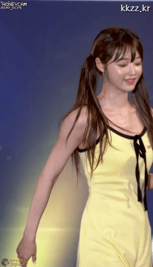 땀 흘리는 오마이걸 유아 | 인스티즈