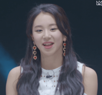 [twice] 아기맹수 채영이는 몇 등신일까?(feat. 다현이) | 인스티즈