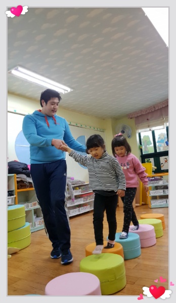 퍼니존 이미지