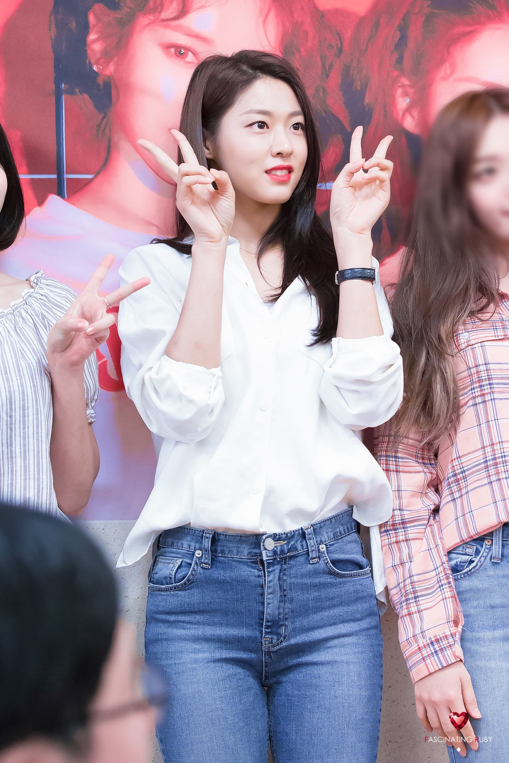 오늘 생일을 맞은 설현이.jpgif | 인스티즈